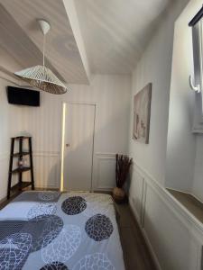 Au centre de Sanary, à 50m du port dans une magnifique rue pietonne