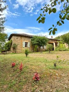 La métairie basse Dordogne 2 Gites pour 18 personnes au total