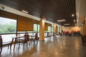 Nabada Hotel - Riverside