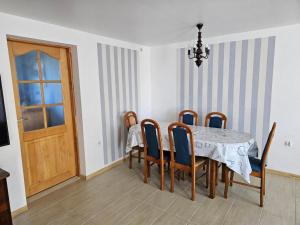 Apartament nad jeziorem Piaski