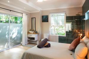 Onrus Sunshine Beach Days