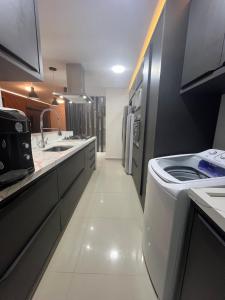 Seu refúgio em Bombinhas, conforto e pé na areia