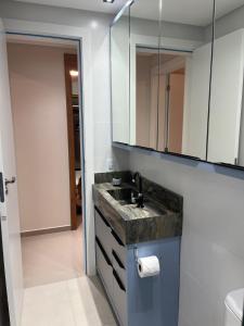 Seu refúgio em Bombinhas, conforto e pé na areia