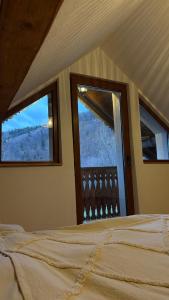 Căbănuța Lisa, Chalet in the heart of the mountain