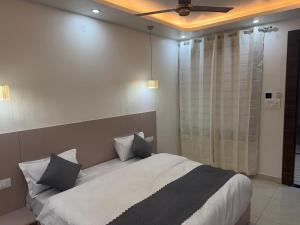 The Goura Palace Hotel And Restaurant