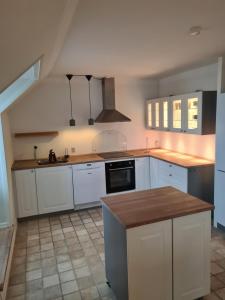 Exclusive boende Suite 2 med 4 bäddar i stort sovrum varav 2 bäddar kan stänga om sig