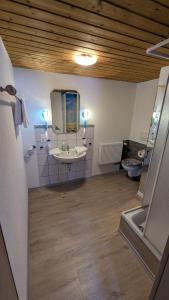 Fewo 76m2, 7 Betten, 2 x SZ DU WC