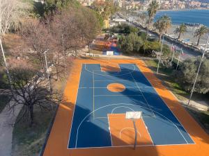 Appartamento con terrazza fronte mare