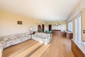 Villa Elisa by Whale Homes