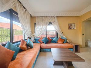 Le Cosy Urbain - Proche centre, Parking & Balcon