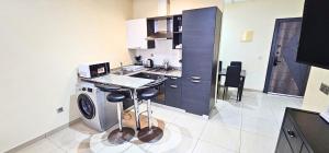 Purple Dream, Calme - Piscine et Parking