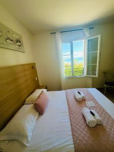 Appartement pieds dans leau sur Port de Plaisance