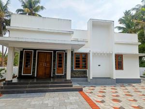 Riverfront Villa in Kochi