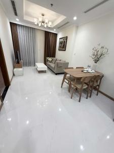 Solstay Landmark Saigon Premium City Apartments