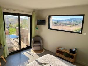 Studio neuf avec terrasse - Classé 2 étoiles
