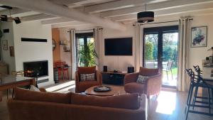 Villa Provençale avec Piscine - Proche Uzès