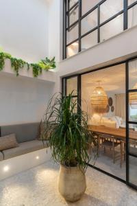 Casa junto al mar con piscina 45