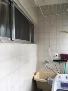 Apto mobiliado a 100 metros da praia