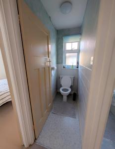 Spacious House in Ruislip Free Parking Near Tube