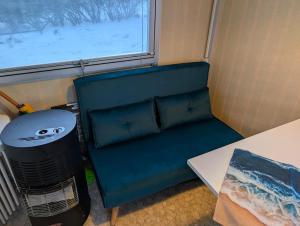 Wohnwagen mit feststehendem Vorzelt