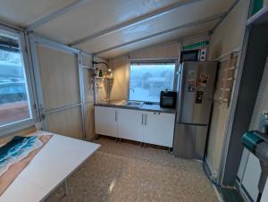 Wohnwagen mit feststehendem Vorzelt