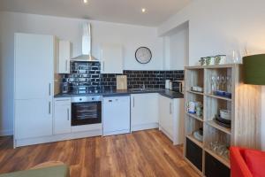 Abbey Nest - Feel Home Away From Home!