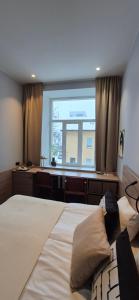 Private Double Room in Corner Building