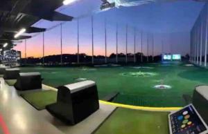 New Calm Cocoon by Train We Pay Half Parking, Sleeps 6