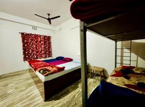 Backpackers Bunkhouse Siliguri 5Bed TOGETHER STAY