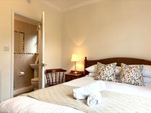 3 bedroom house in Ironbridge with river views