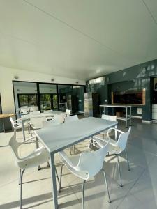 Great apartment stop 18 playa mansa