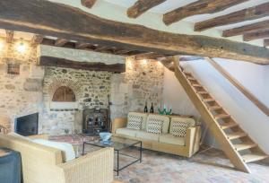 Renovated 18Th-Century House Near Guédelon