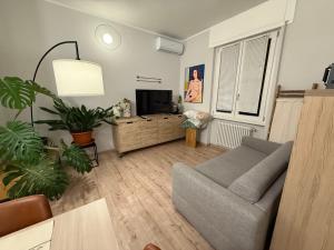 Comos Hill Apartments