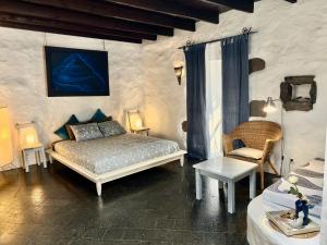 Stylish getaway with secluded Patio in lava Finca