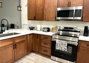 Desert retreat 3BR close to River and Casinos