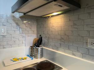 Air Residence-Sunset & City Views Await