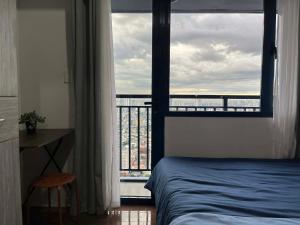 Air Residence-Sunset & City Views Await