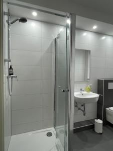 N27 City Stay - Modern Apartment Near Main Station - 24h Self-Check-in