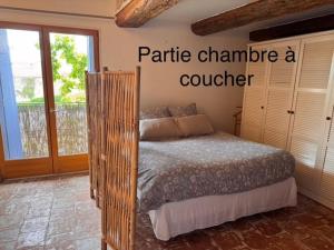 Grand studio centre Vias historique