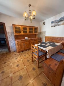 Conveniente, tranquilla con parcheggio