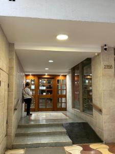 Comodo departamento en calle Alsina zona Güemes