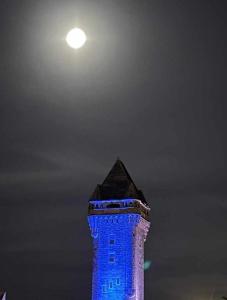 Comodo departamento en calle Alsina zona Güemes