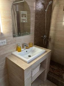 Три горішки