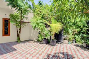 OYO 95088 Homestay Omah Pring