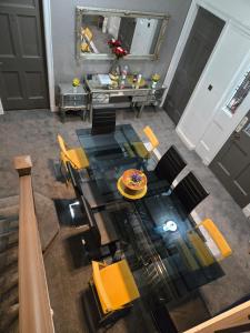 Charming Tudor Cottage White House Free Wifi Manchester