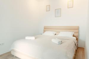 Cozy Tower Aparthotel