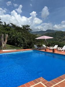 Villa en Salgar - Bolombolo