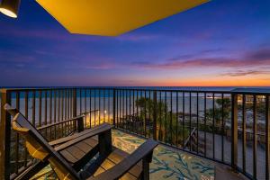Amazing Gulf Views! Resort! Beach Chair Service by Dolce Vita Getaways PCB