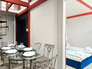 Spacious Apartment with 5 bedrooms and 2 bathrooms for 12 guest in Cracow Old Town