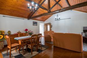 Rustic House - Eco Farm Living